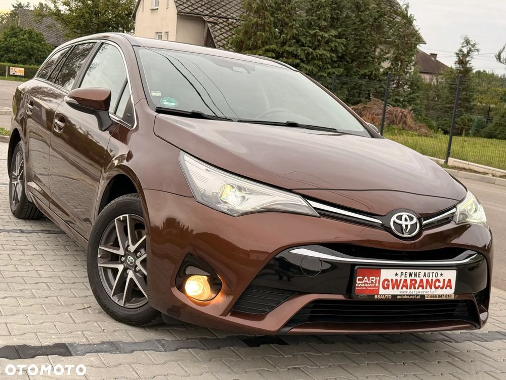 Toyota Avensis Touring Sports 1.8 Edition S+ - 11
