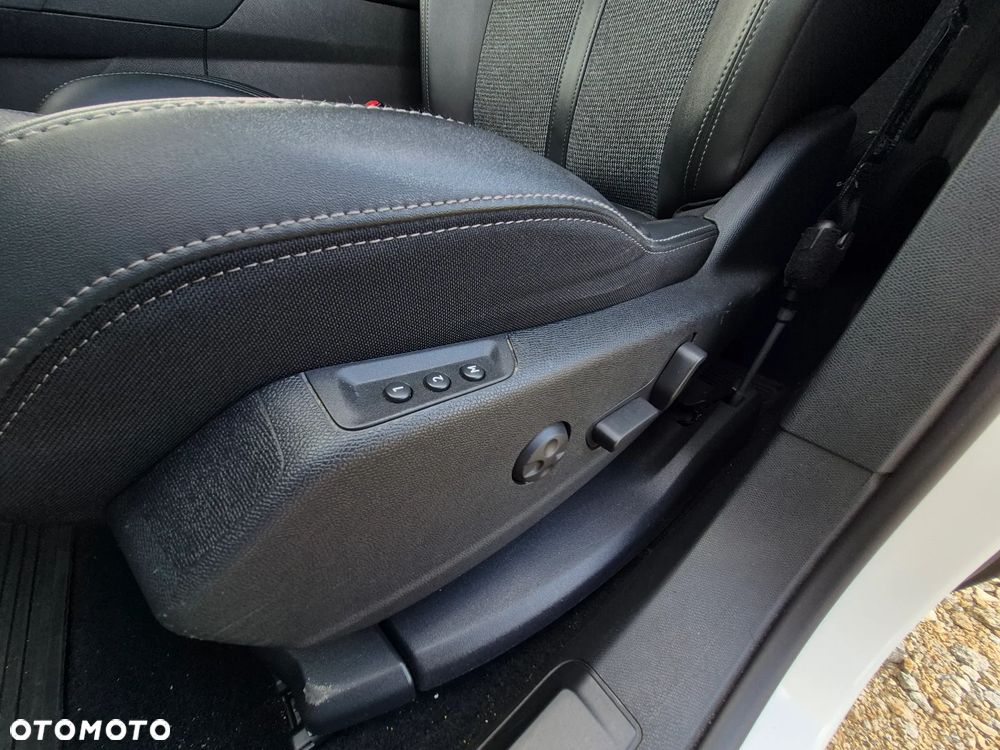 Peugeot 3008 PureTech 180 Stop & Start GPF EAT8 Allure - 25
