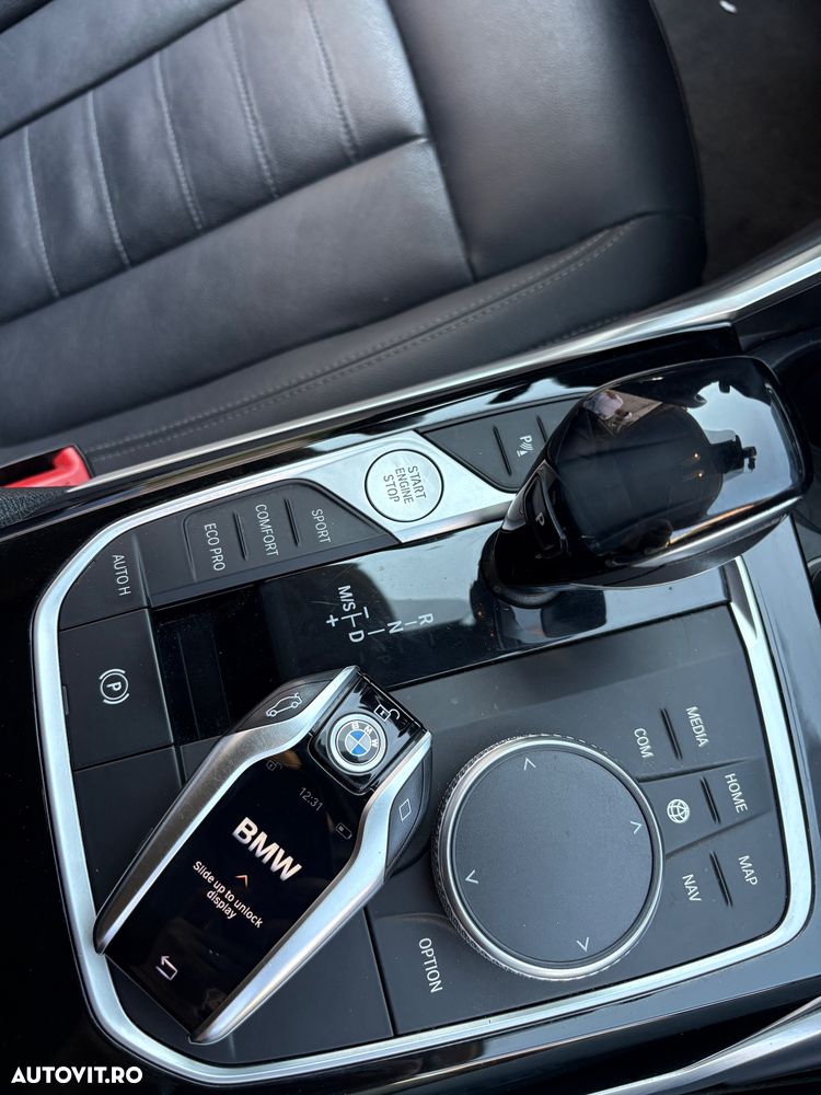 BMW Seria 3 320d xDrive AT Luxury Line - 17