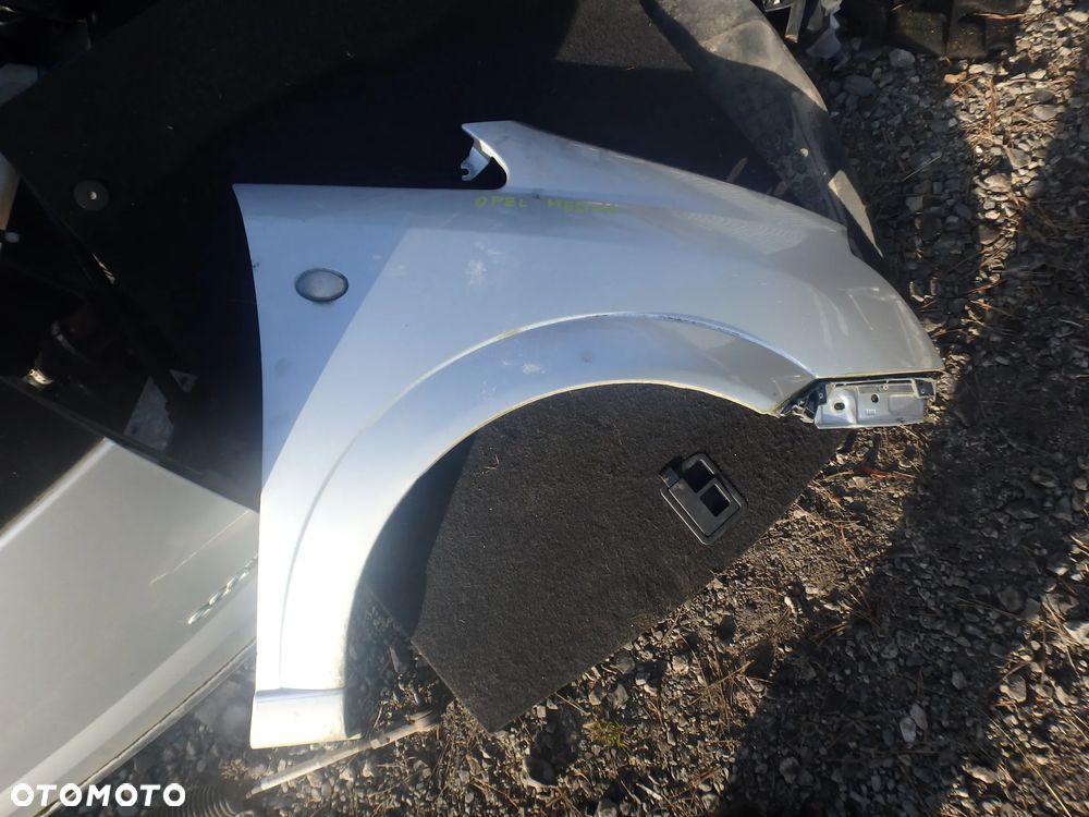 Błotnik prawy Opel Meriva - 1