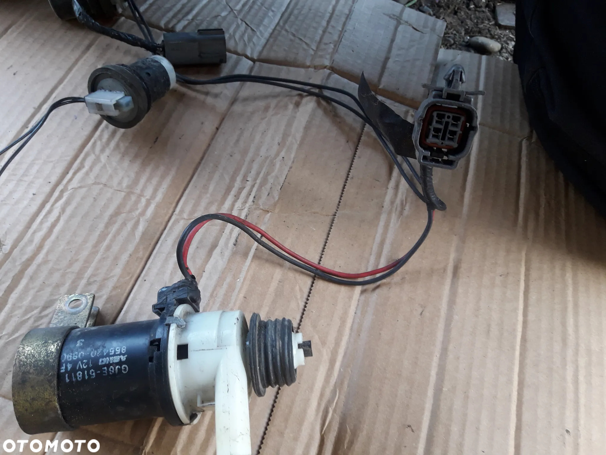 Mazda  6 02-07 GG GY  Pompka Spryskiwacza lamp Xenonowych - 4