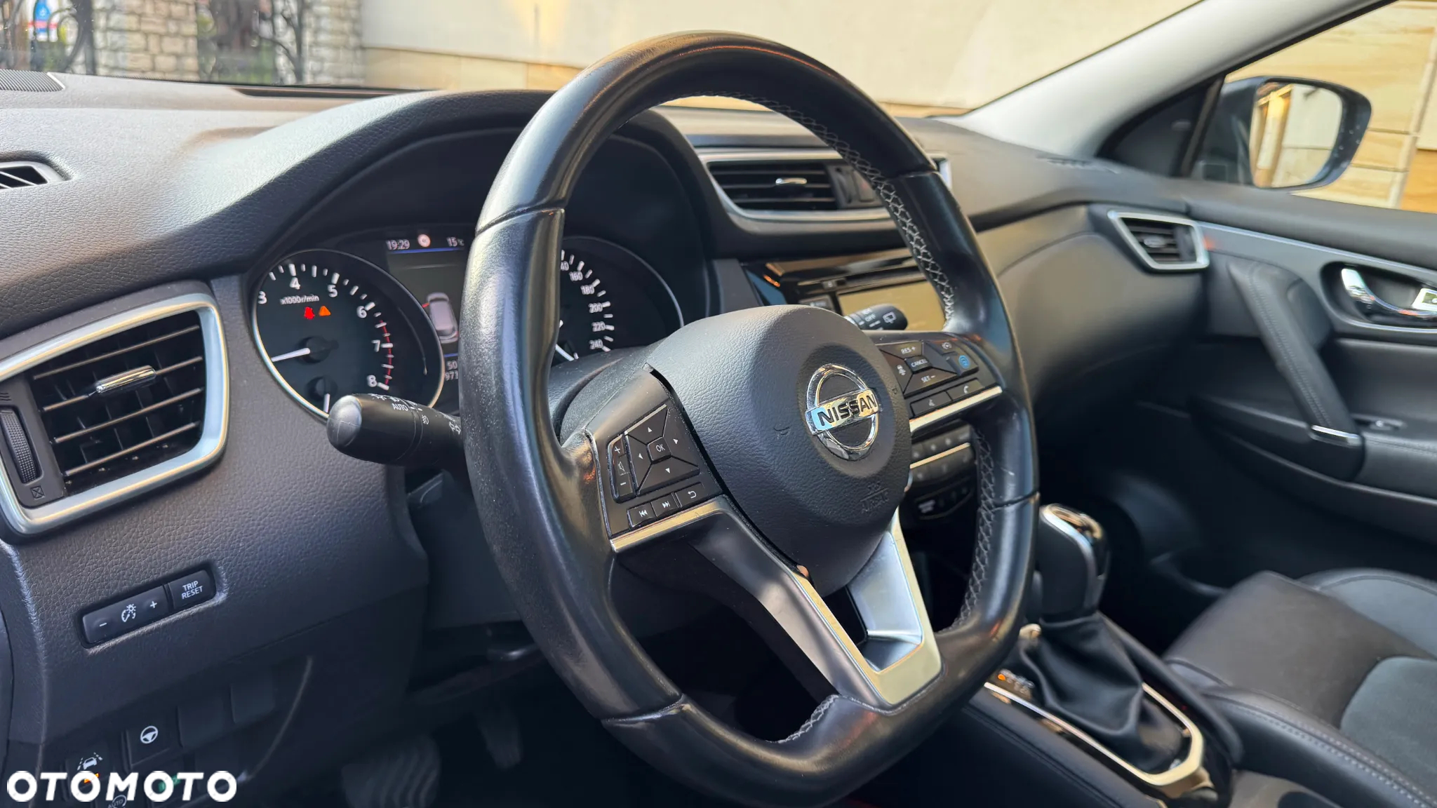 Nissan Qashqai 1.3 DIG-T DCT N-TEC - 23