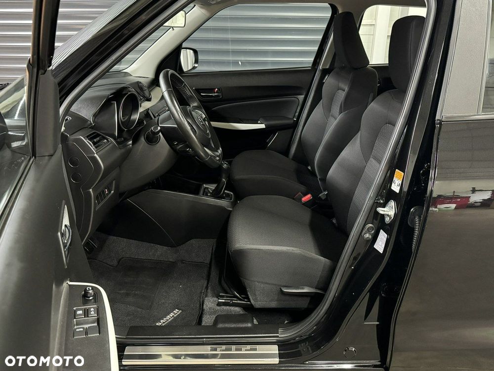 Suzuki Swift - 10