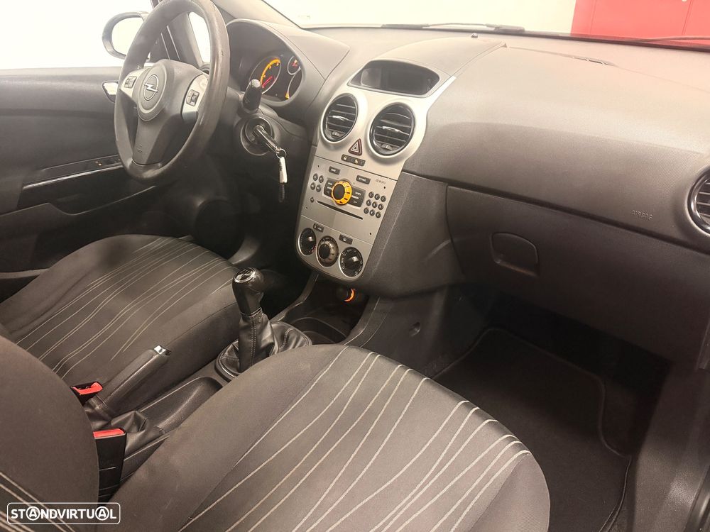 Opel Corsa 1.3 CDTI Enjoy EcoFLEX - 11