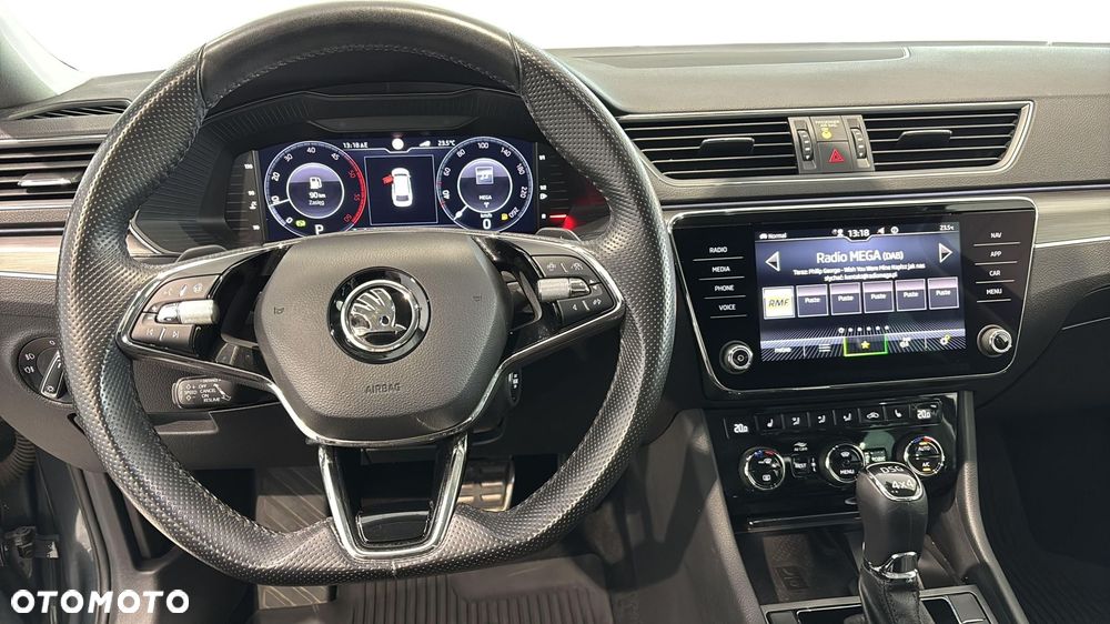 Skoda Superb 2.0 TDI SCR 4x4 Scout DSG - 14
