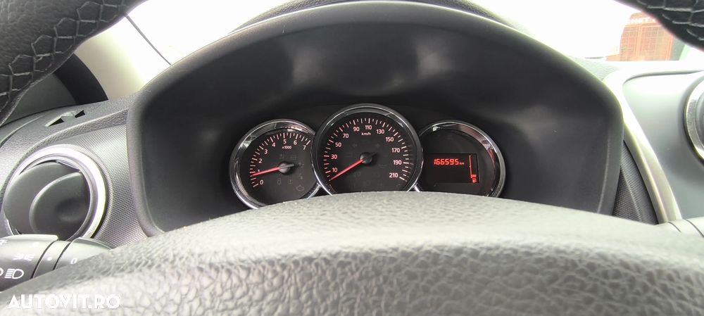 Dacia Logan 1.2 16V Laureate - 6