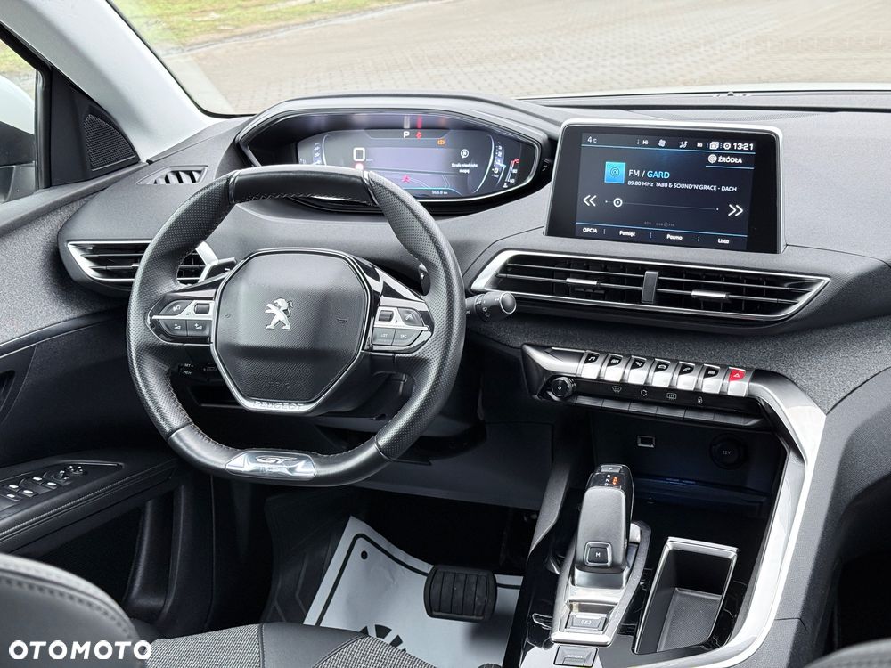 Peugeot 5008 BlueHDi 130 EAT8 GT - 12