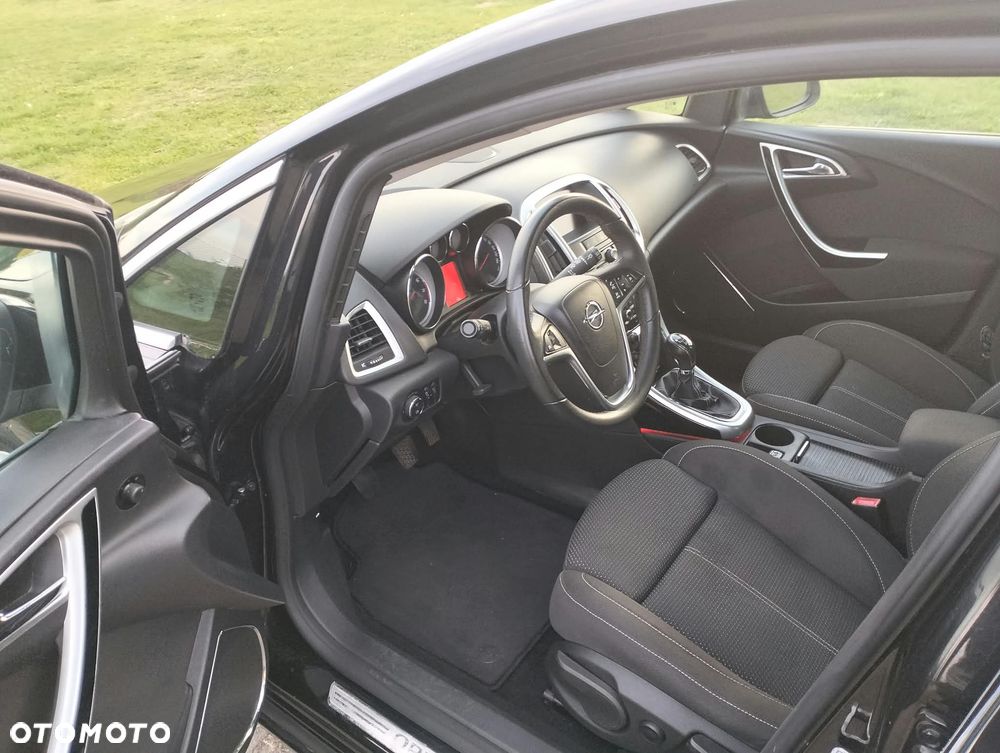 Opel Astra 1.4 T Cosmo - 18