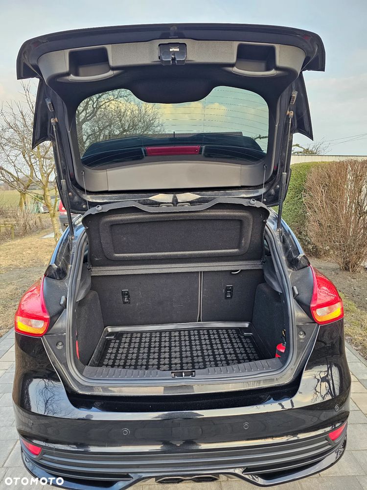 Ford Focus ST - 4