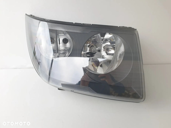 2E1941005 VW Crafter Lampa Lewa