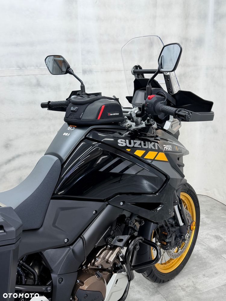 Suzuki V-STROM - 17