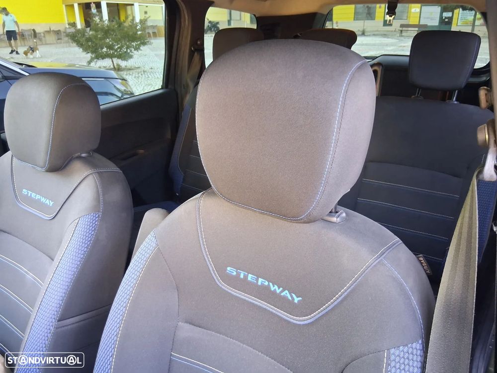 Dacia Lodgy 1.5 Blue dCi SL Go 7L - 14