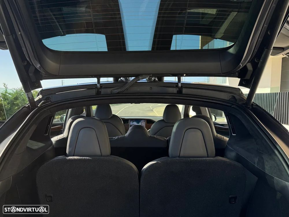 Tesla Model X 100 kWh Long Range Plus AWD - 16
