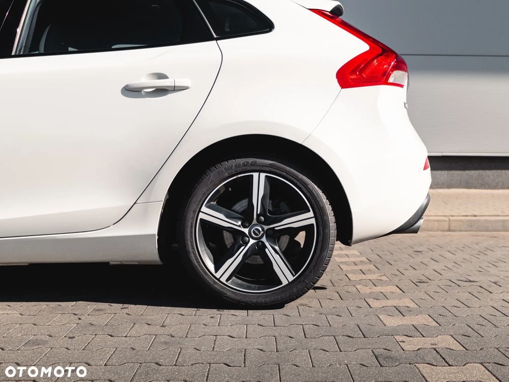 Volvo V40 D3 Drive-E Inscription - 9