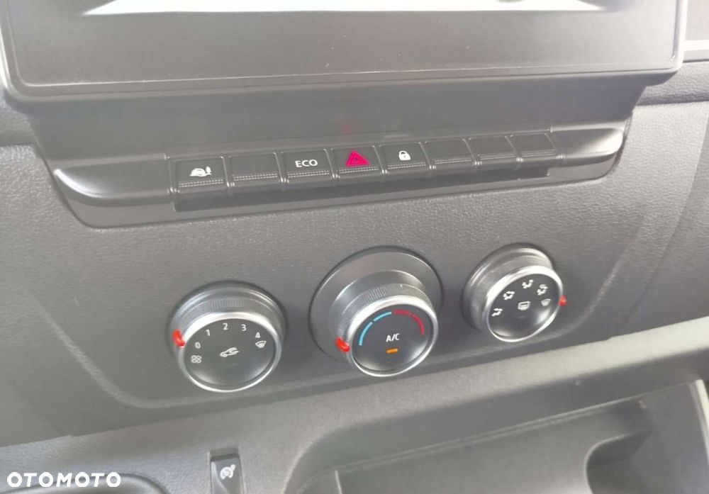 Renault Master - 15
