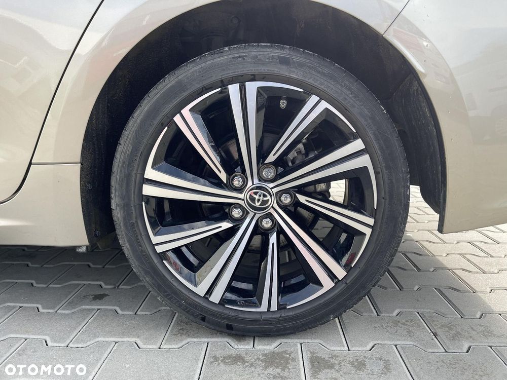 Toyota Corolla - 22