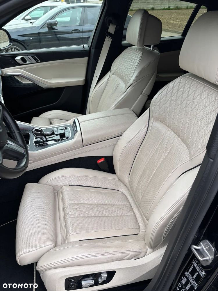 BMW X6 xDrive40i - 11