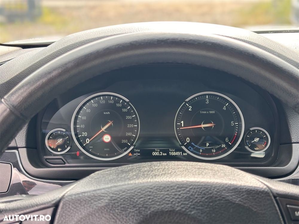 BMW Seria 5 520d xDrive Aut. Luxury Line - 5