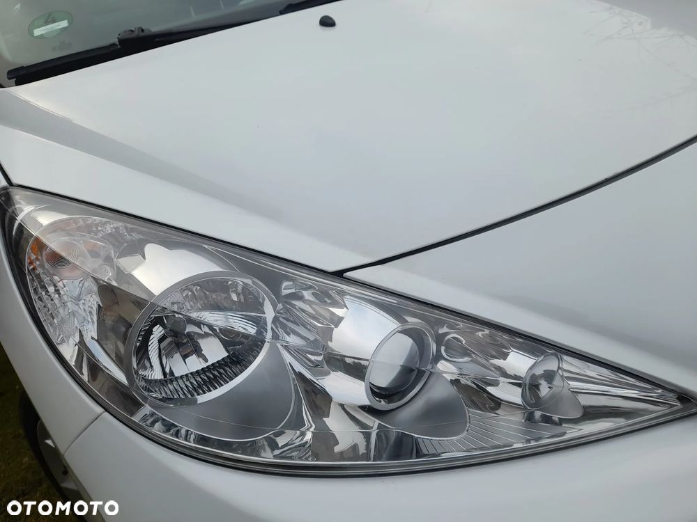 Peugeot 207 120 Automatik Sport - 24