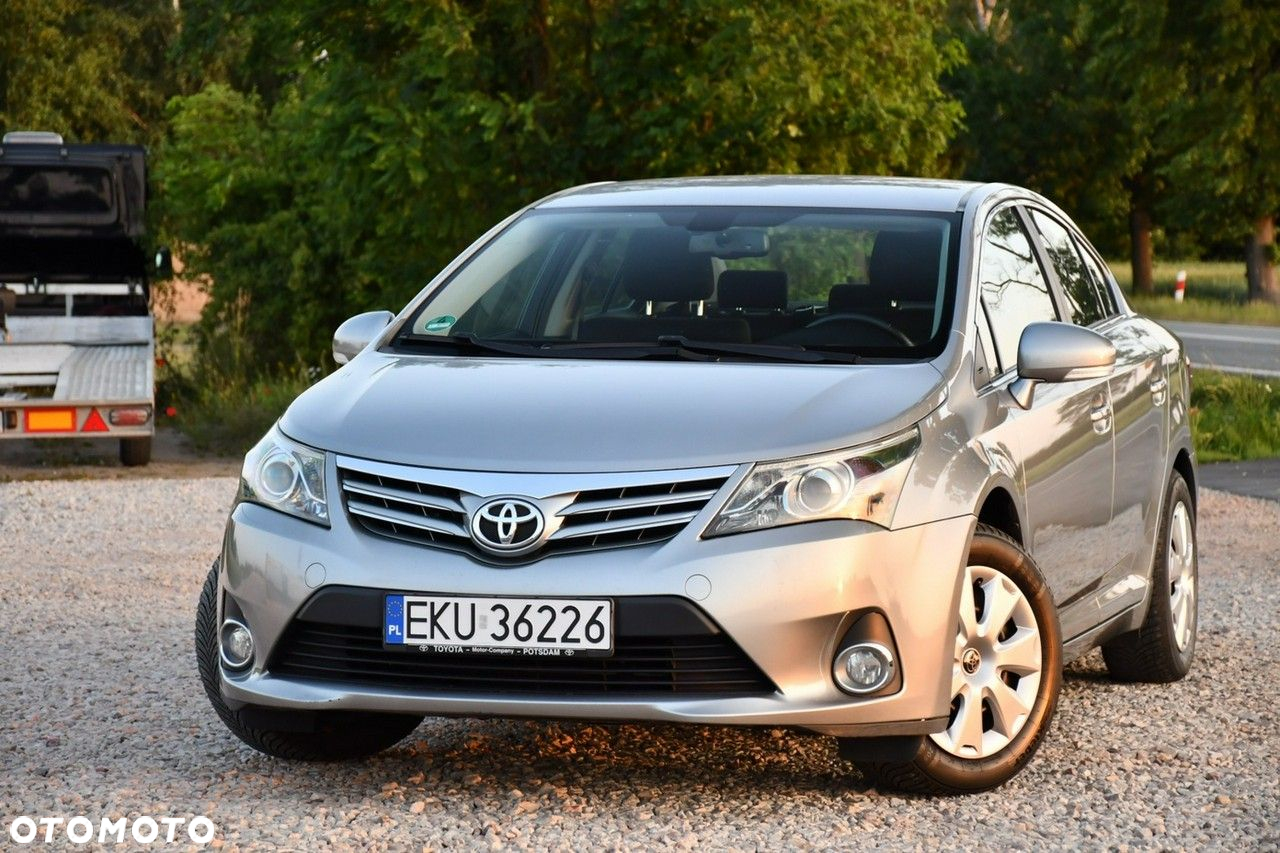 Toyota Avensis - 11