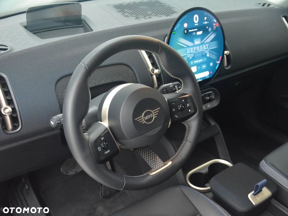 MINI Countryman C Classic Trim - 5