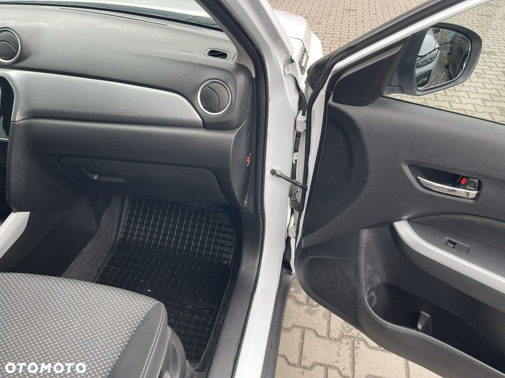 Suzuki Vitara 1.6 (4x2) Comfort - 6