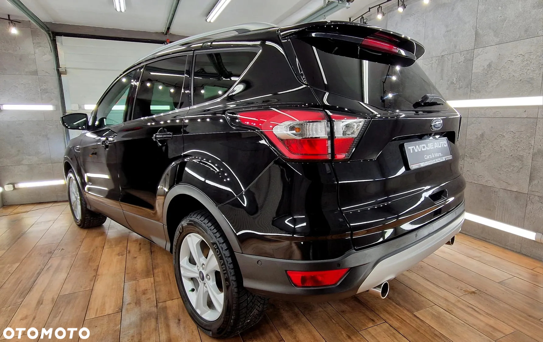 Ford Kuga 2.0 TDCi AWD Titanium - 2