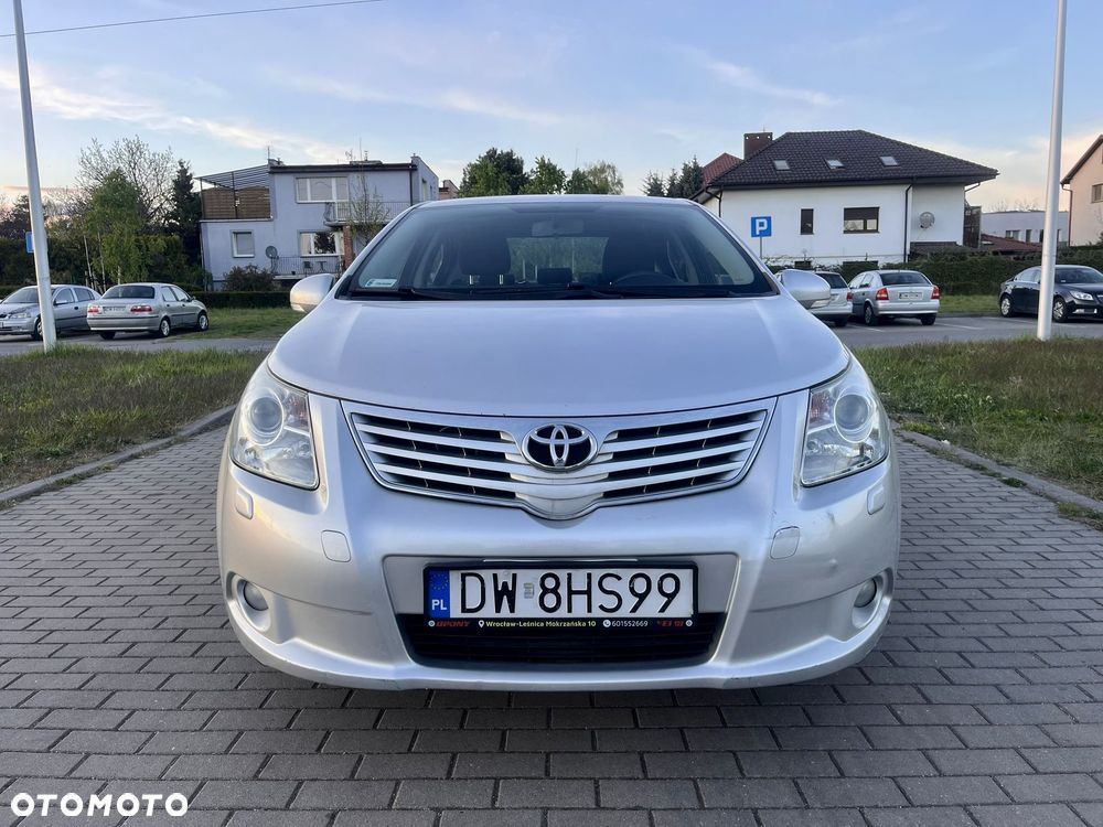 Toyota Avensis 1.8 Sol - 2