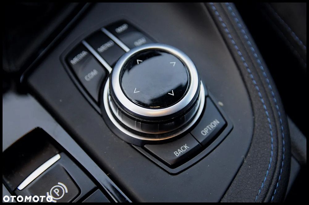 BMW X1 sDrive18i M Sport - 38