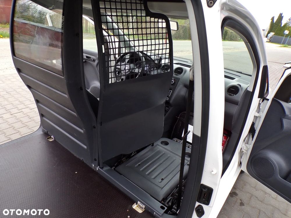 Volkswagen CADDY - 30