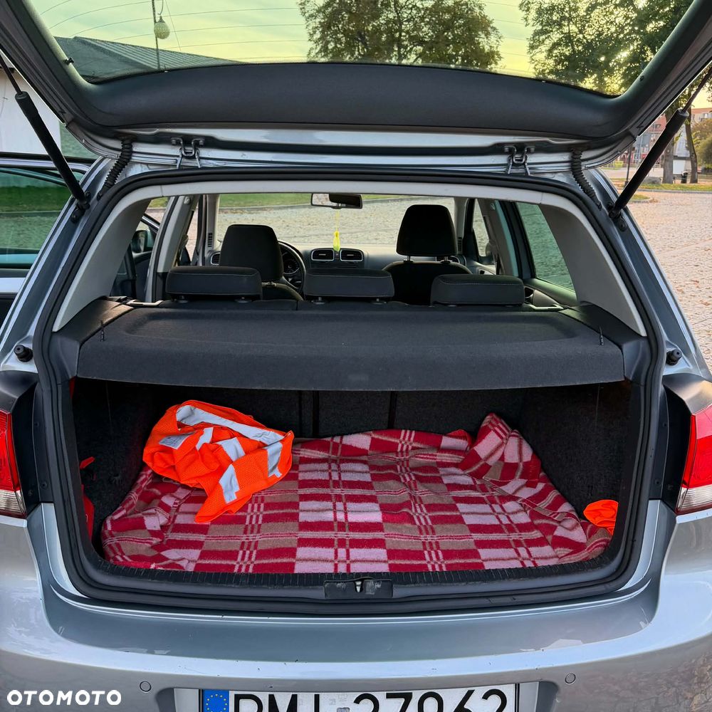Volkswagen Golf - 12