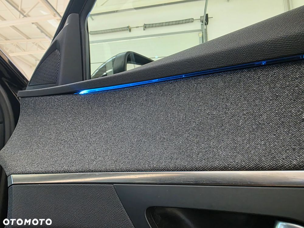 Peugeot 3008 1.5 BlueHDi Allure S&S EAT8 - 23