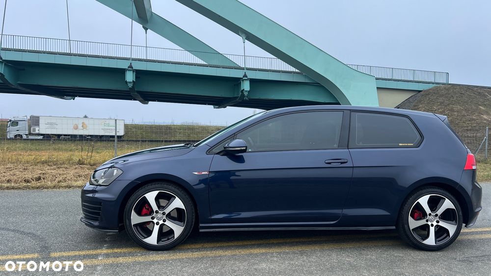 Volkswagen Golf GTI (BlueMotion Technology) - 2