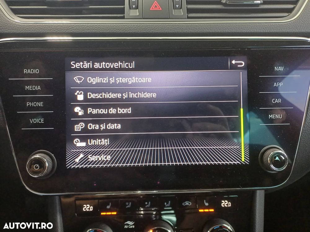 Skoda Superb 2.0 TDI DSG Ambition - 18