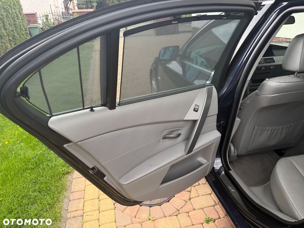 BMW Seria 5 525d - 19
