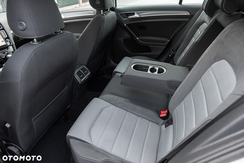 Volkswagen Golf 1.4 TSI ACT BlueMotion Technology DSG Highline - 30