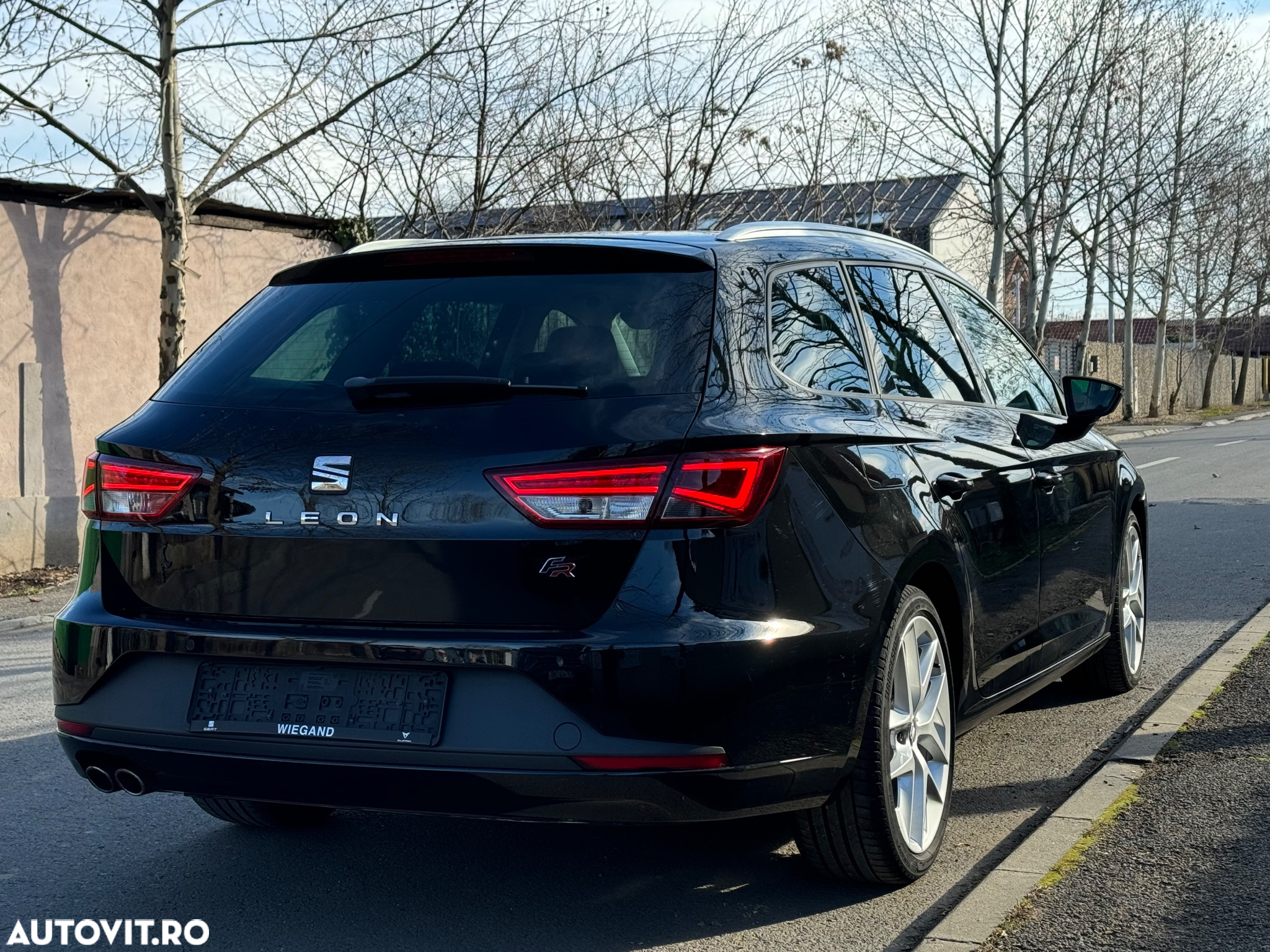 Seat Leon 2.0 TDI DPF Start&Stop DSG FR - 9