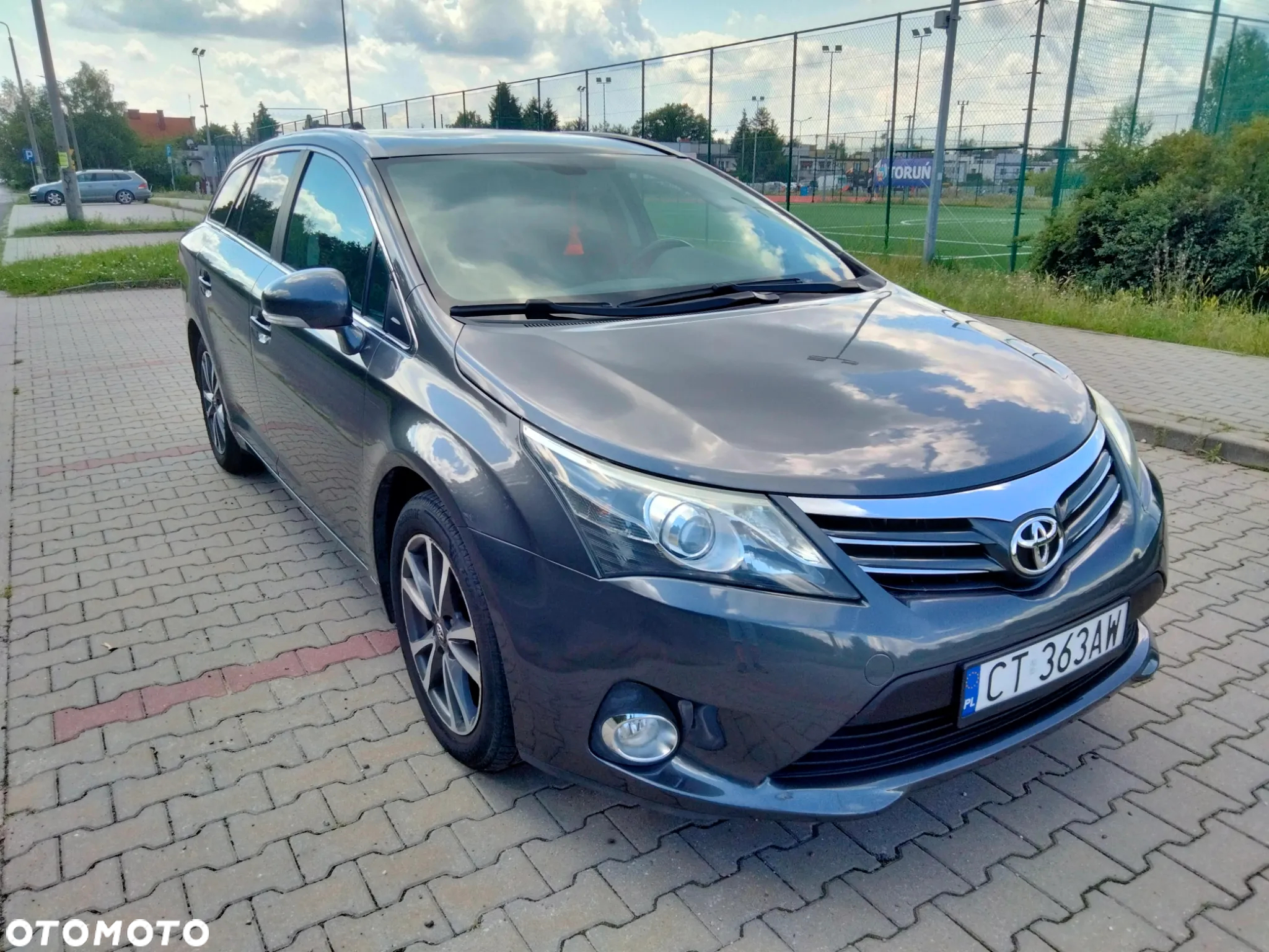 Toyota Avensis 2.0 D-4D Premium - 10