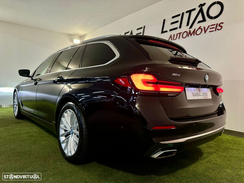 BMW 530 e Line Luxury - 8