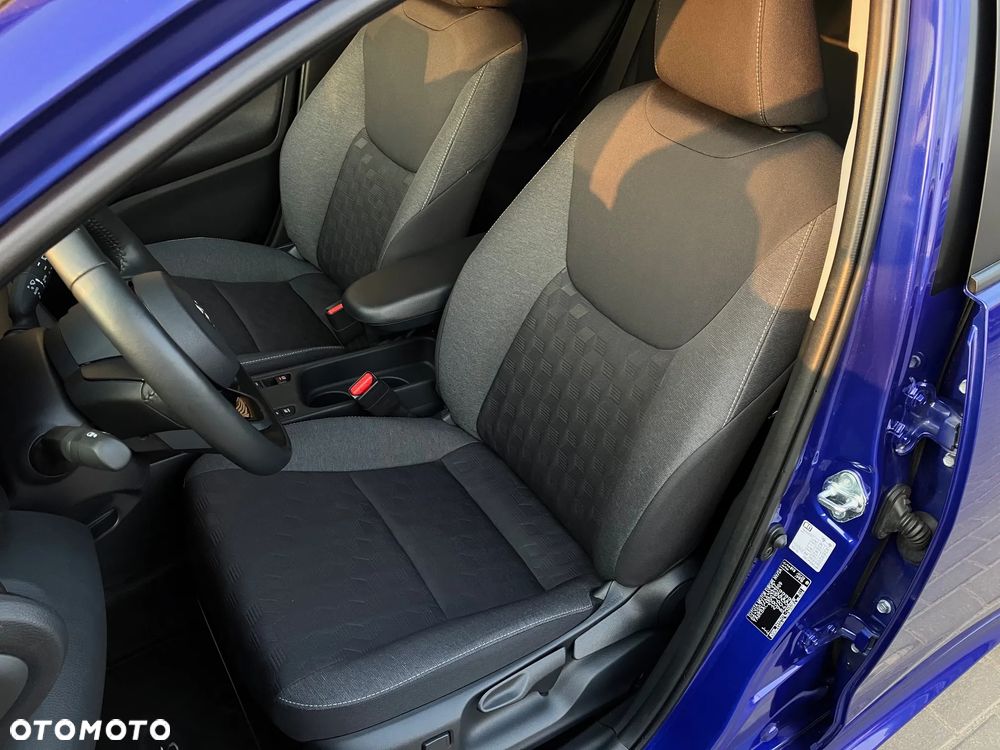 Toyota Yaris Hybrid 1.5 Style - 32