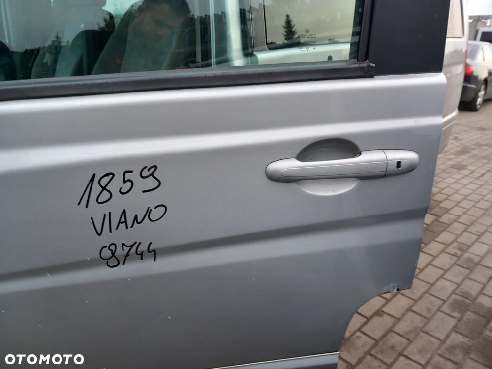 MERCEDES VIANO DRZWI LEWE PRZEDNIE LEWY PRZÓD KOLOR: 9744 - 3