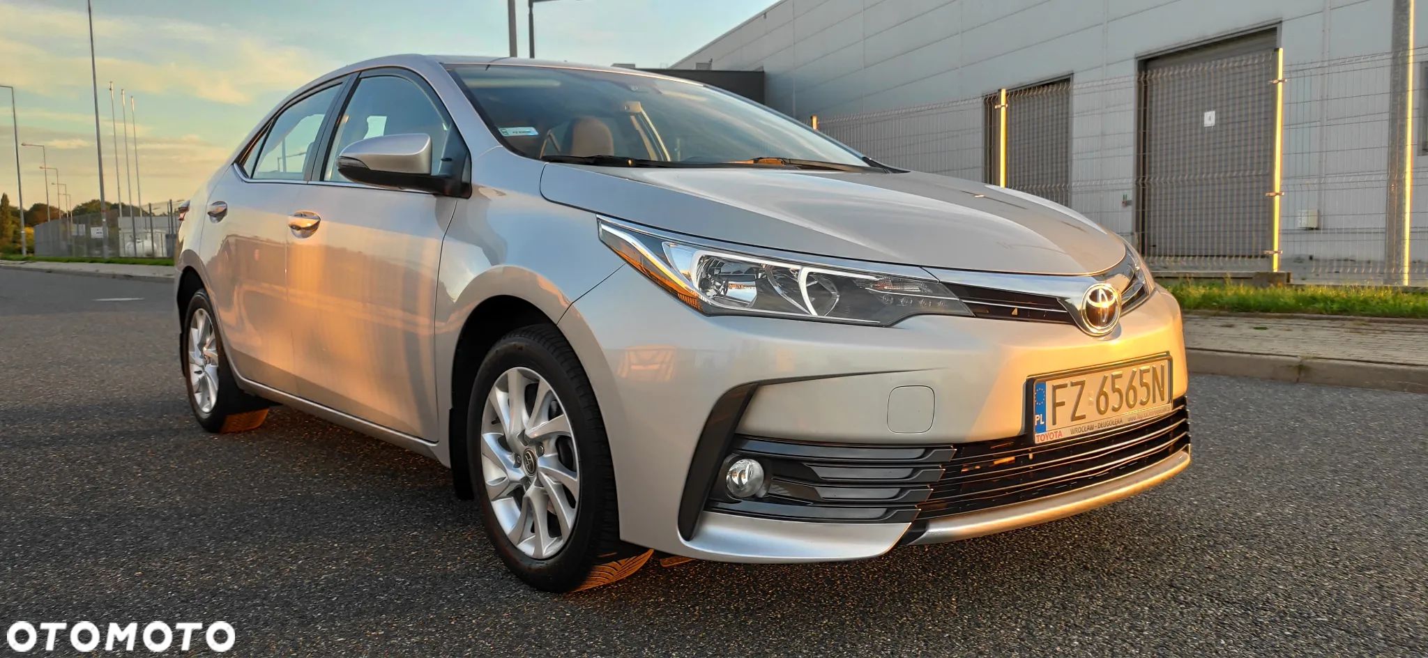 Toyota Corolla 1.6 Comfort - 1
