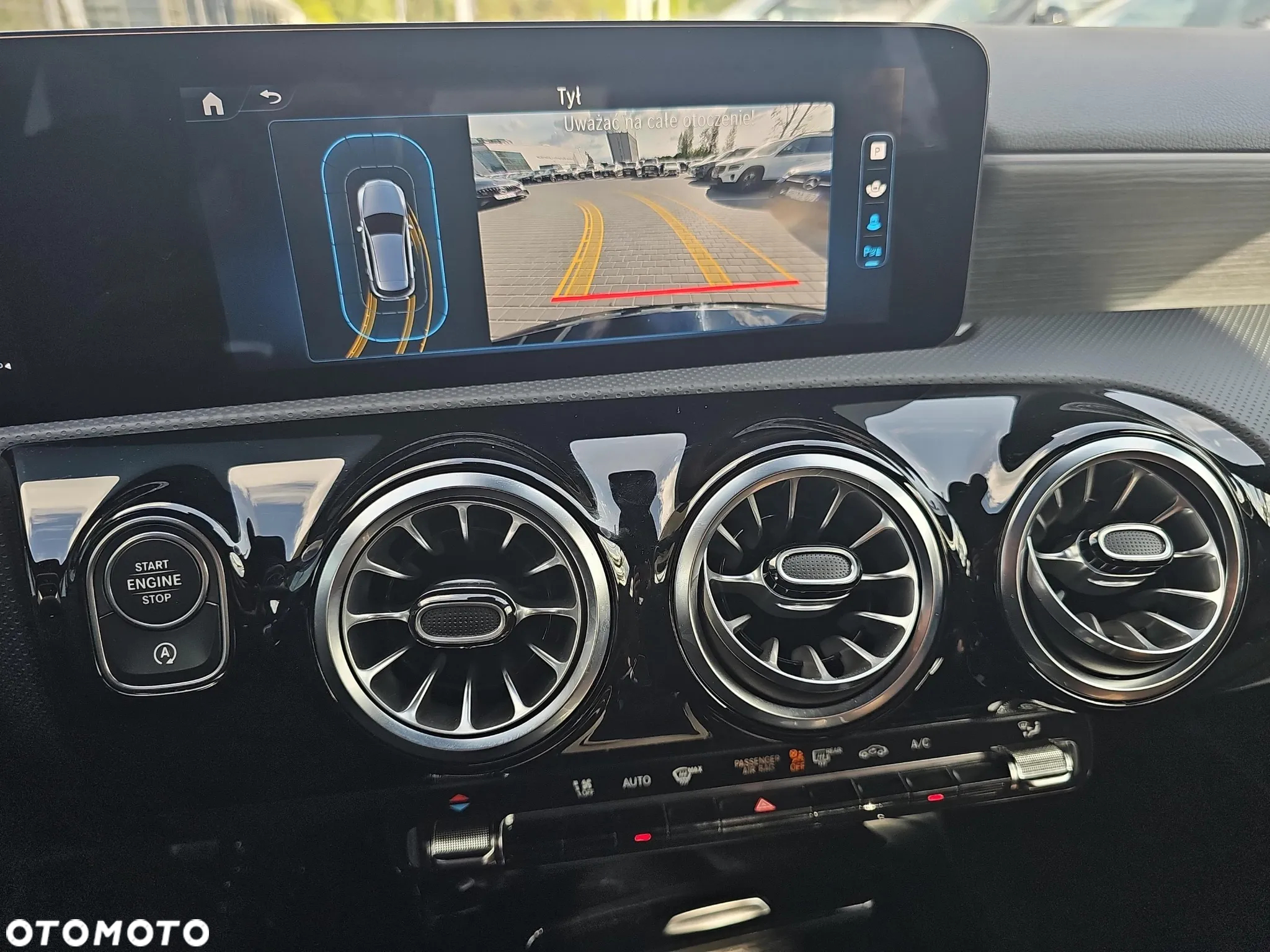 Mercedes-Benz Klasa A 220 4Matic 8G-DCT Lim AMG Line Advanced Plus - 19