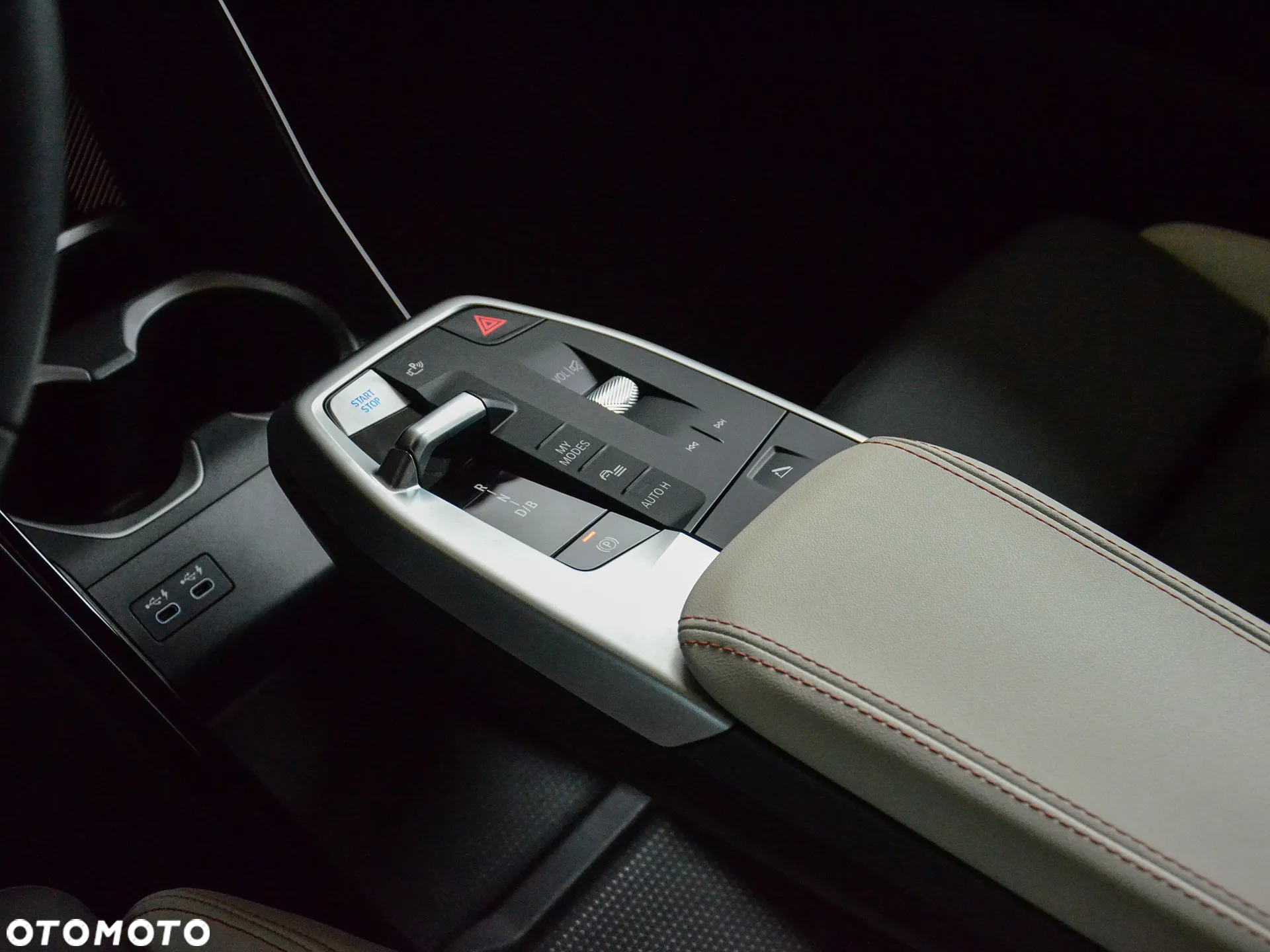 BMW iX2 XDrive30 M Sport - 19