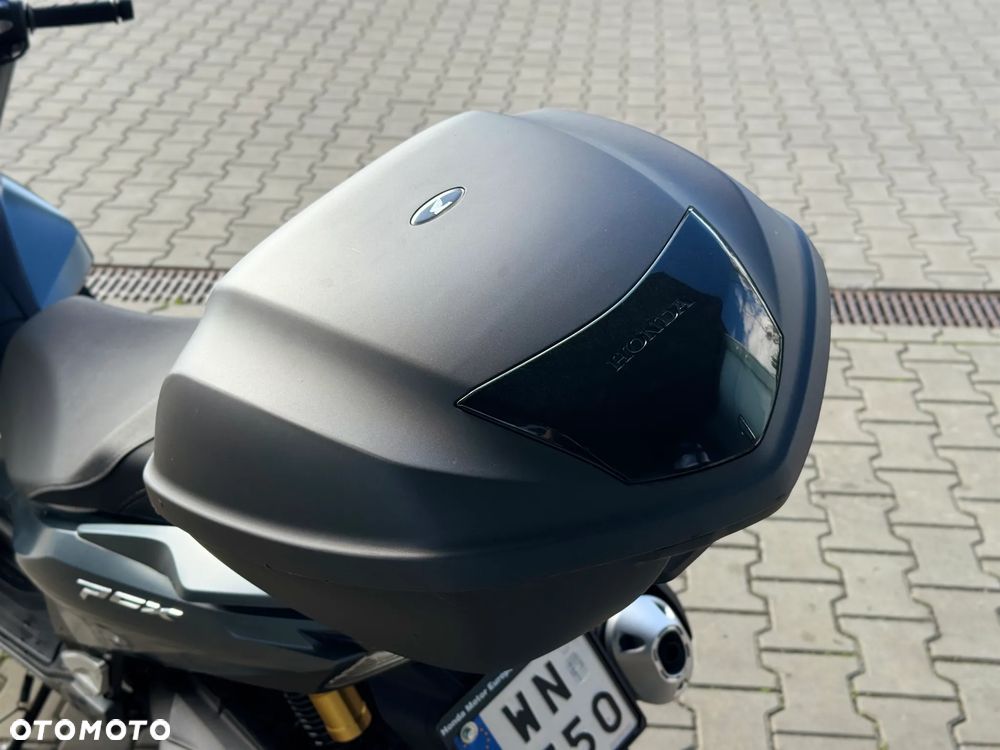 Honda PCX - 7