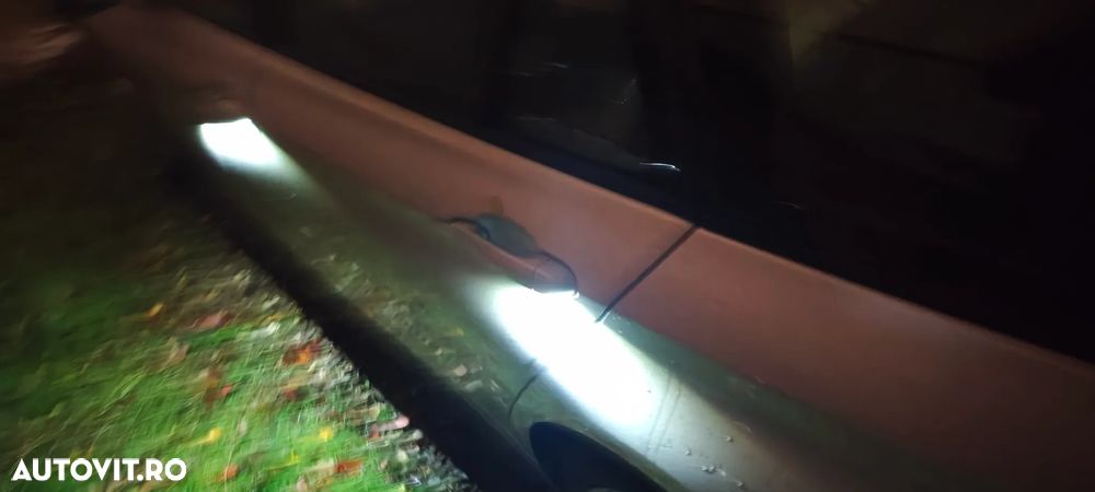 BMW Seria 3 320i Touring Aut. Modern Line - 12