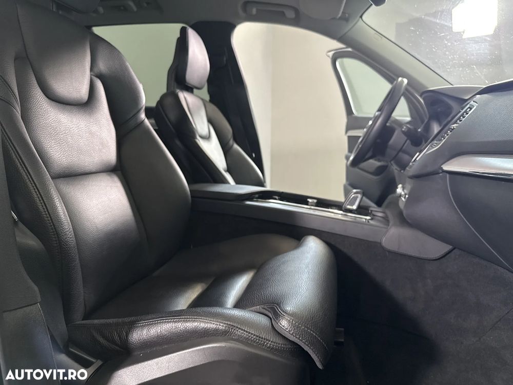 Volvo XC 90 - 12