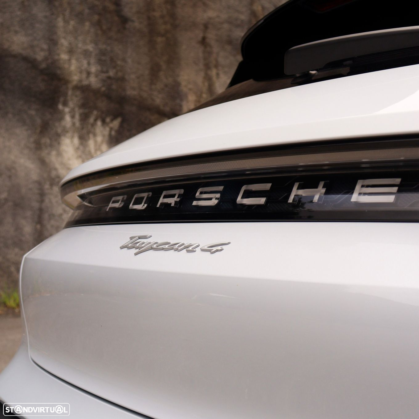 Porsche Taycan Cross Turismo 4 - 13