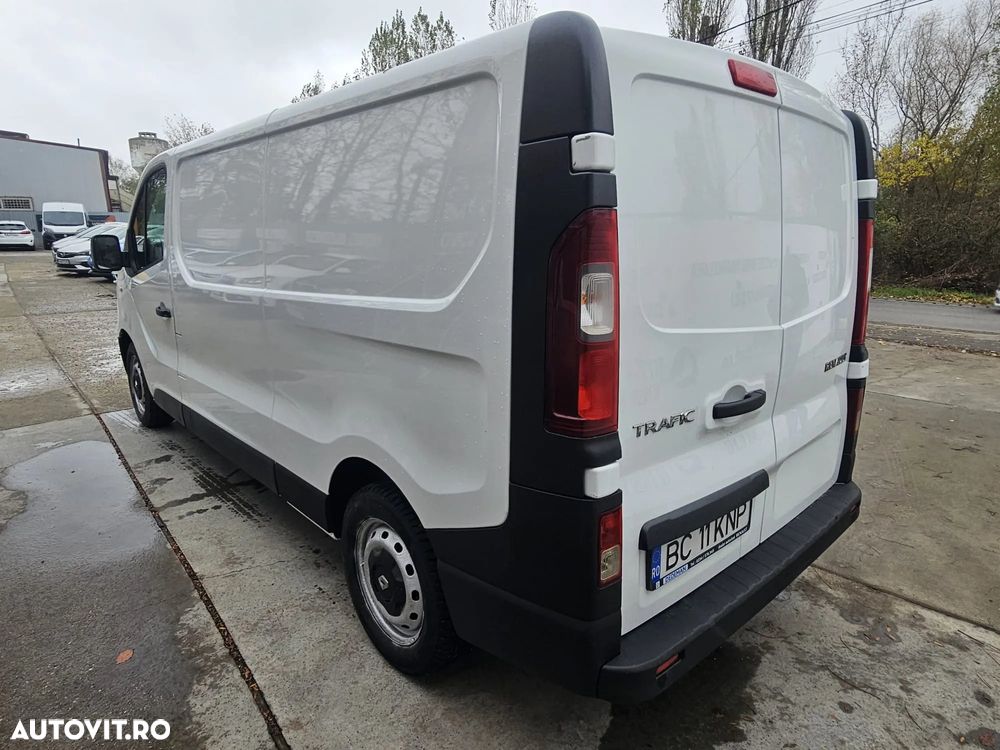Renault Trafic - 8