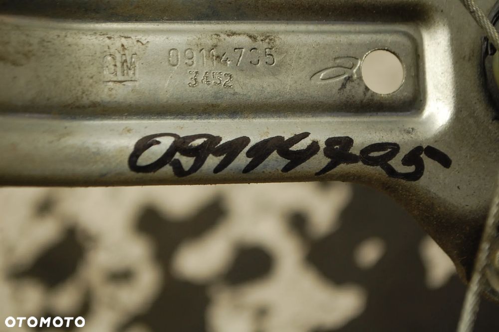 PODNOŚNIK MECHANIZM SZYBY LEWY PRAWY TYŁ TYLNY MANUALNY OPEL CORSA C 5D 09114706 09114705 - 6